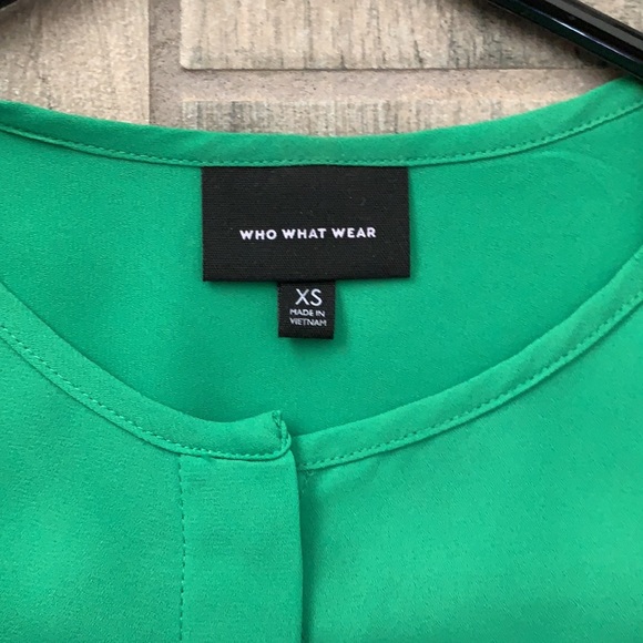 Who what wear green button front shirt - Picture 2 of 5